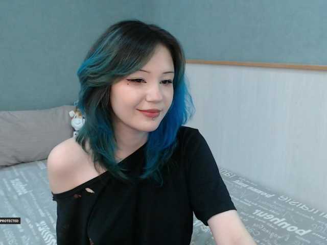 Hugo-Min live cam on BongaCams