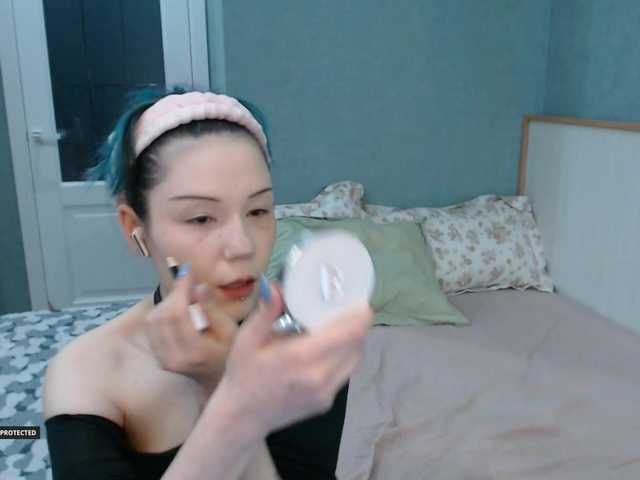 Hugo-Min live cam on BongaCams