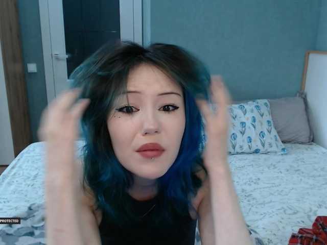 Hugo-Min live cam on BongaCams