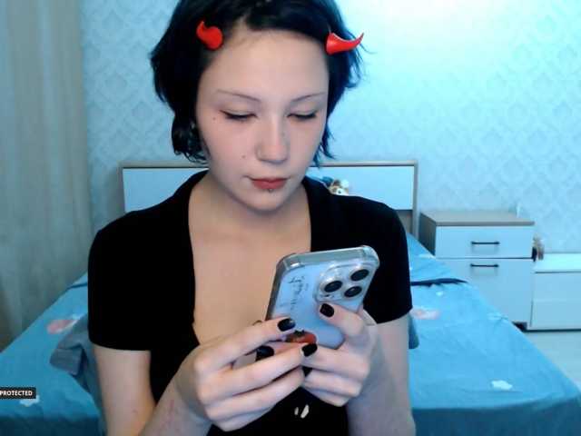 Hugo-Min live cam on BongaCams