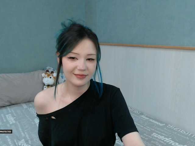 Hugo-Min live cam on BongaCams