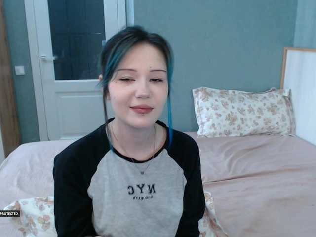 Hugo-Min live cam on BongaCams