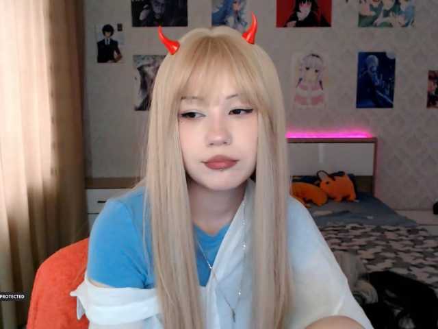 Hugo-Min live cam on BongaCams