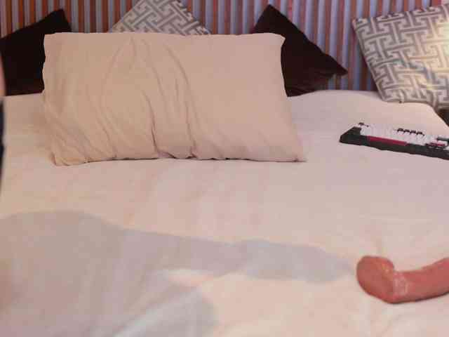MillaBelle webcam