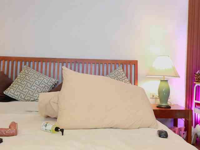 MillaBelle webcam