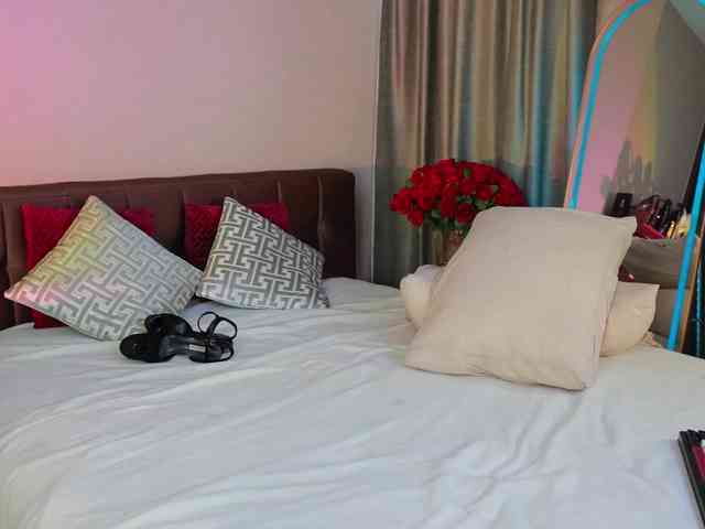 MillaBelle webcam