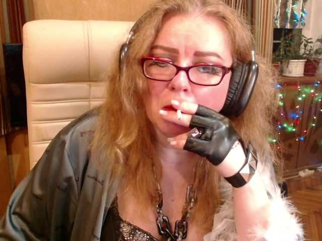 NormaGin live webcam show