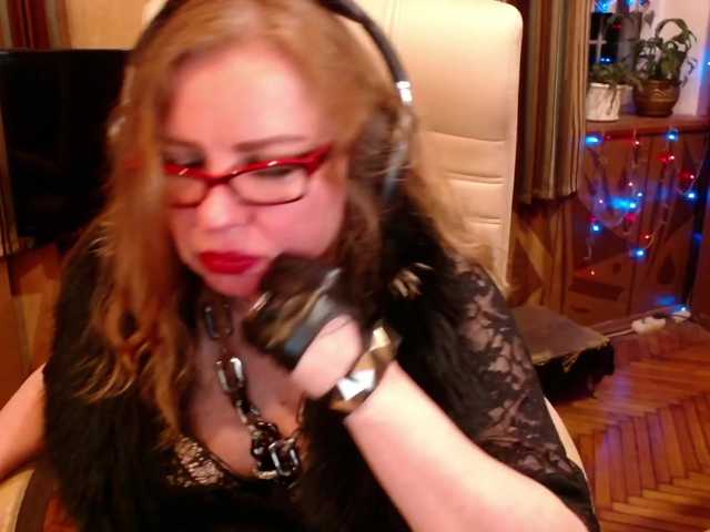 NormaGin's BongaCams show and profile