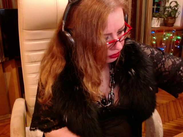 NormaGin's BongaCams show and profile