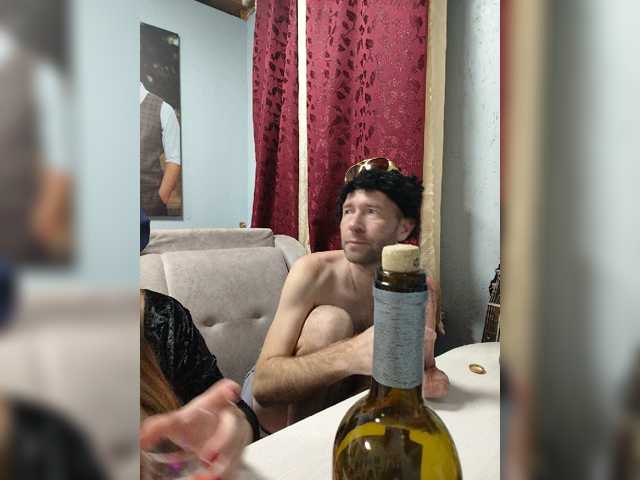 Innokentiy449 live cam on BongaCams