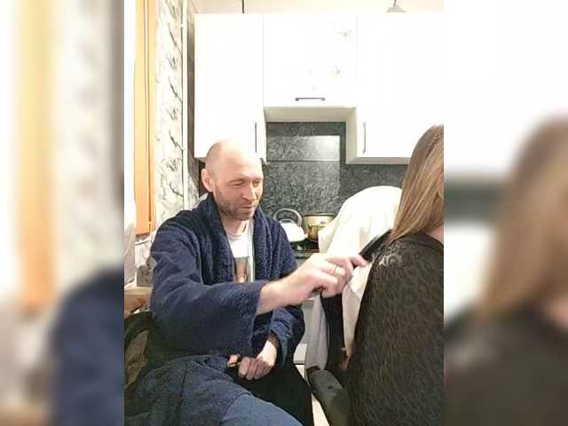 Innokentiy449's BongaCams show and profile