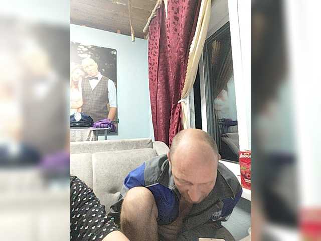 Innokentiy449 live cam on BongaCams