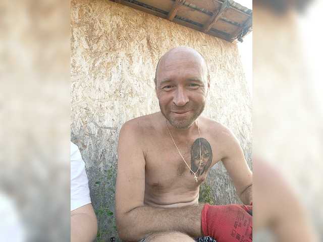 Innokentiy449 live cam on BongaCams