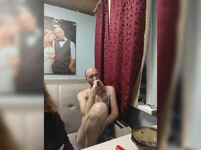 Innokentiy449 live cam on BongaCams