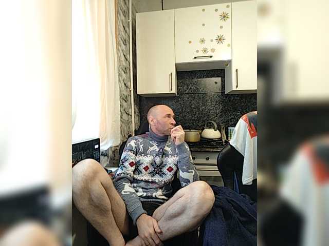 Innokentiy449's BongaCams show and profile