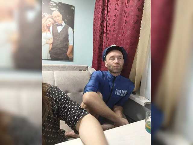 Innokentiy449 live cam on BongaCams