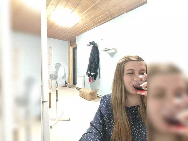 Innokentiy449 live cam on BongaCams