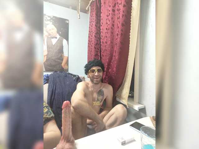 Innokentiy449 live cam on BongaCams
