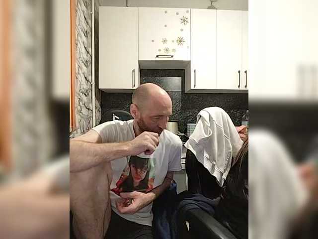 Innokentiy449's BongaCams show and profile