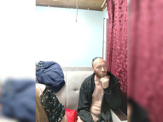 Innokentiy449 live cam on BongaCams