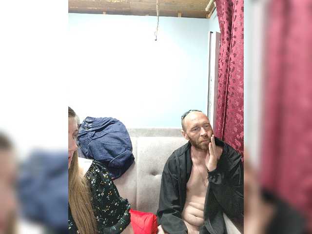 Innokentiy449 live cam on BongaCams