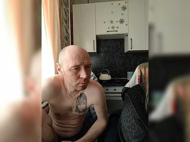 Innokentiy449's BongaCams show and profile