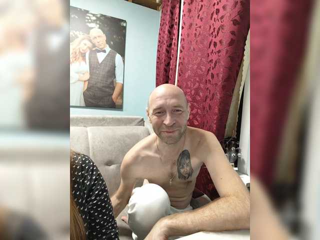 Innokentiy449 live cam on BongaCams