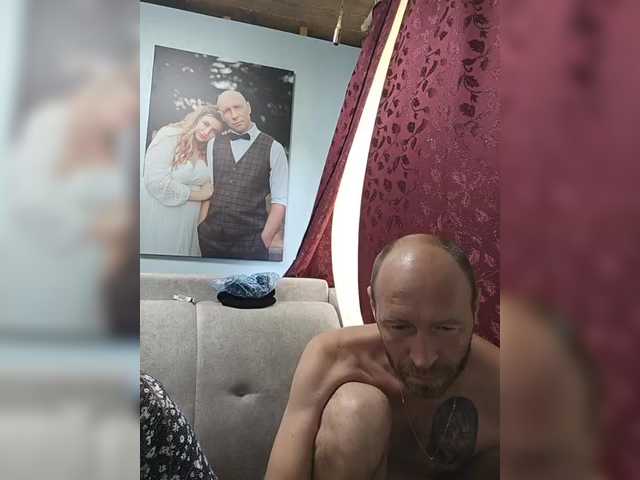 Innokentiy449 live cam on BongaCams