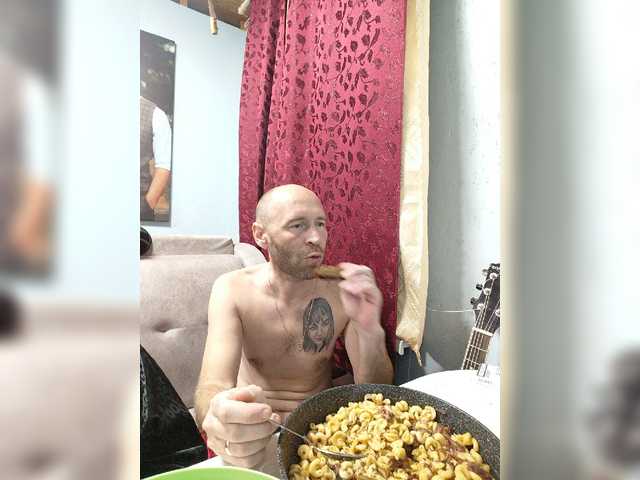 Innokentiy449 live cam on BongaCams