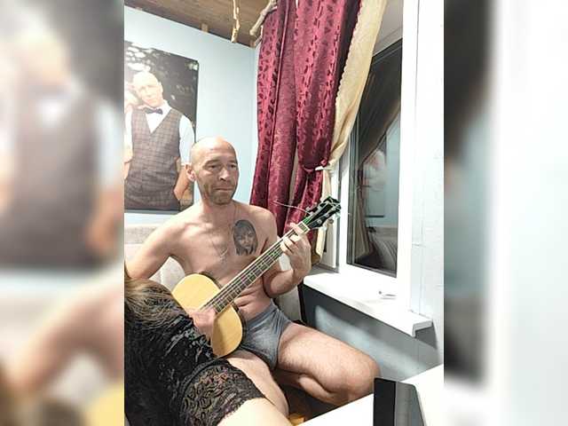 Innokentiy449 live cam on BongaCams