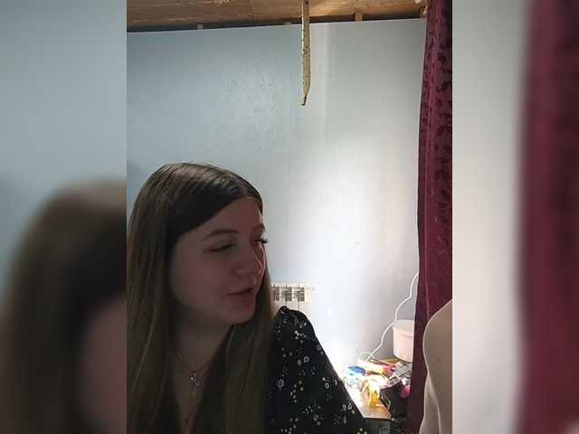 le modèle KeshVi777a est en webcam porno dans un show sur le site bongacams, il possède les tags suivants: White/Caucasian,Blonde,Hairy