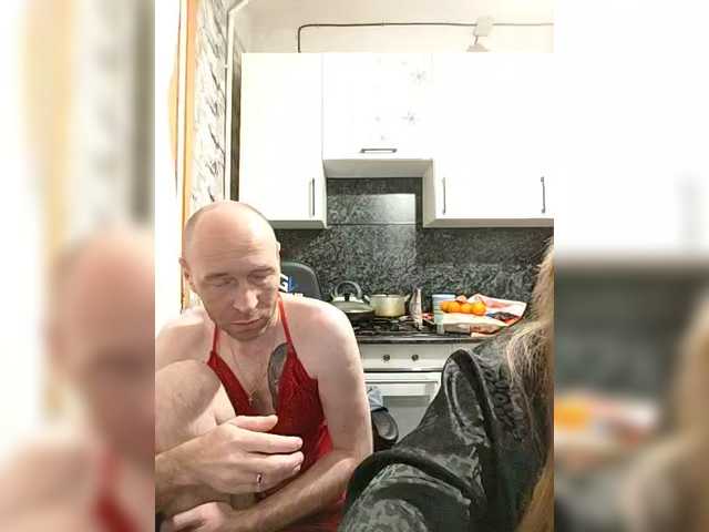 Innokentiy449's BongaCams show and profile