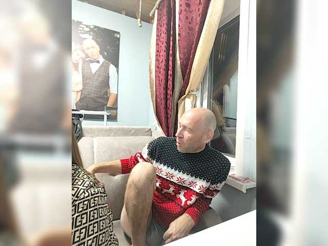 Innokentiy449 live cam on BongaCams