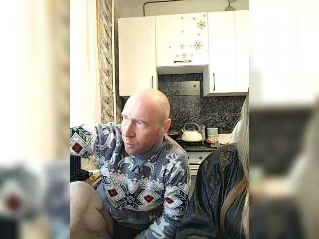 Innokentiy449's BongaCams show and profile