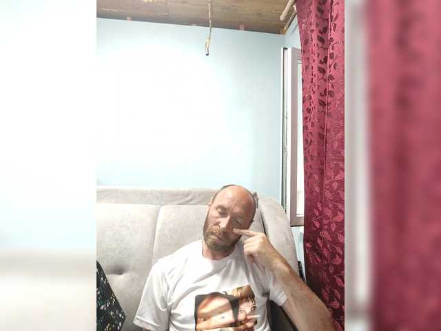 Innokentiy449 live cam