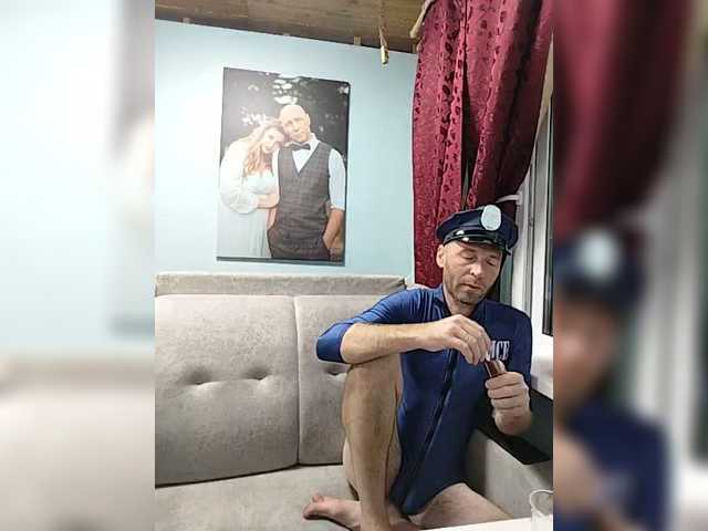 Innokentiy449 live cam on BongaCams