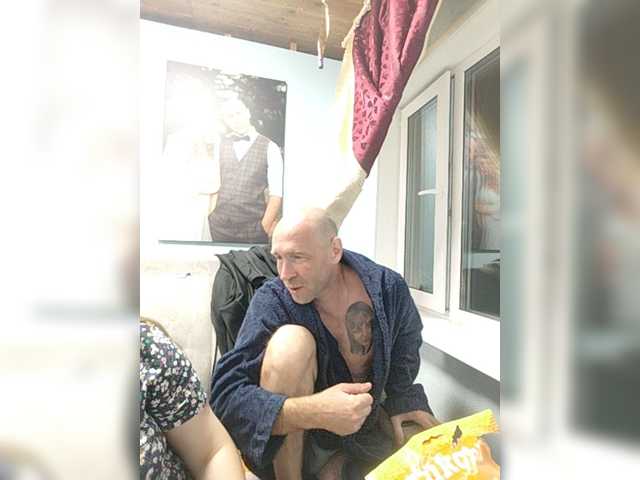Innokentiy449 live cam on BongaCams
