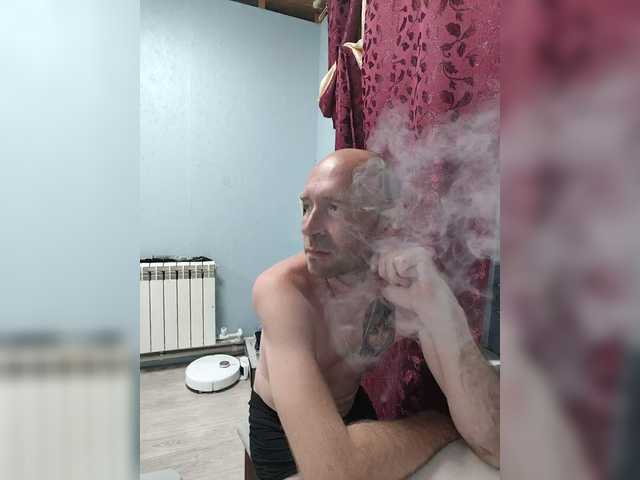 Innokentiy449 live cam on BongaCams