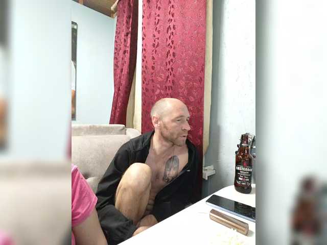 Innokentiy449 live cam on BongaCams