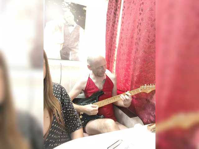 Innokentiy449 live cam on BongaCams