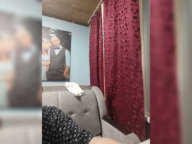 KeshVi777a live cam on BongaCams