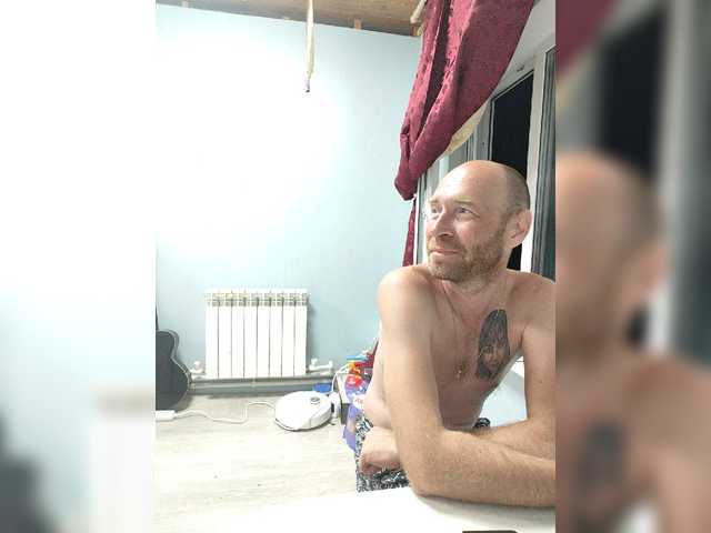 Innokentiy449 live webcam show