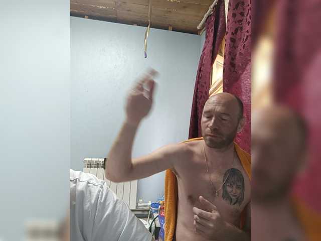 Innokentiy449 live webcam show