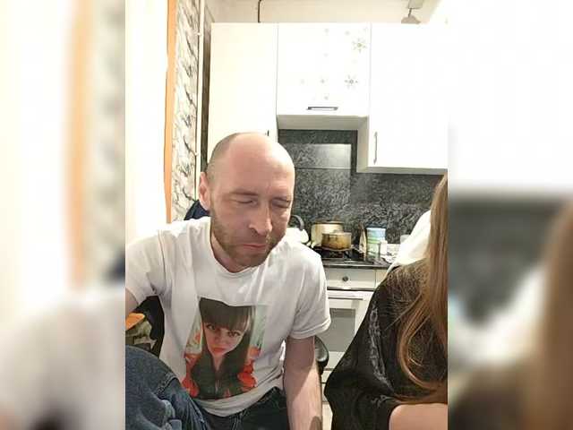 Innokentiy449's BongaCams show and profile