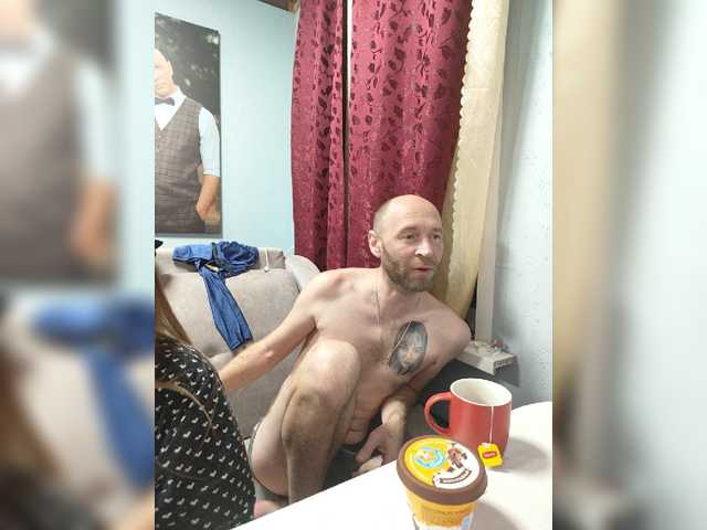 Innokentiy449 live cam on BongaCams