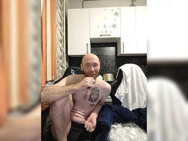 Innokentiy449's BongaCams show and profile