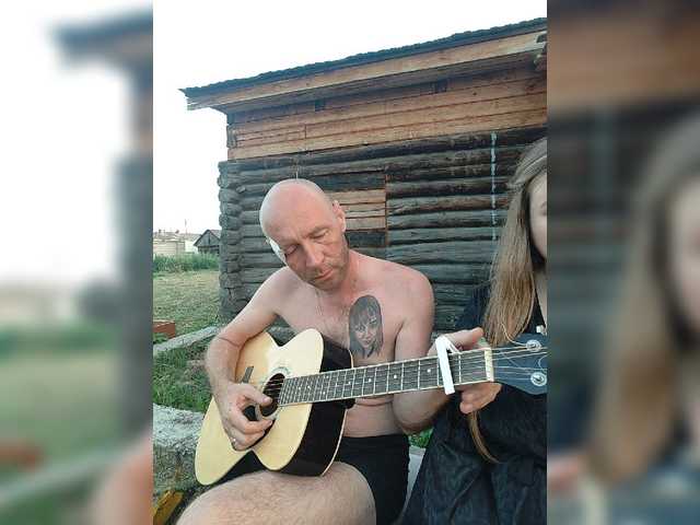 Innokentiy449 live cam on BongaCams