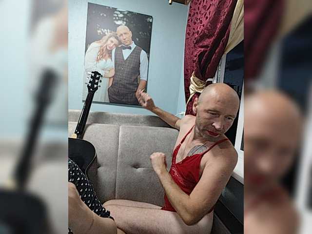 Innokentiy449 live cam on BongaCams