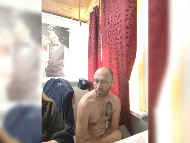 Innokentiy449 live cam on BongaCams