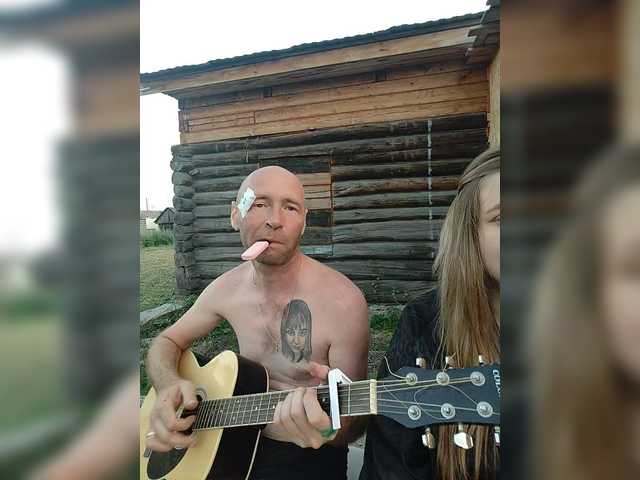 Innokentiy449 live cam on BongaCams